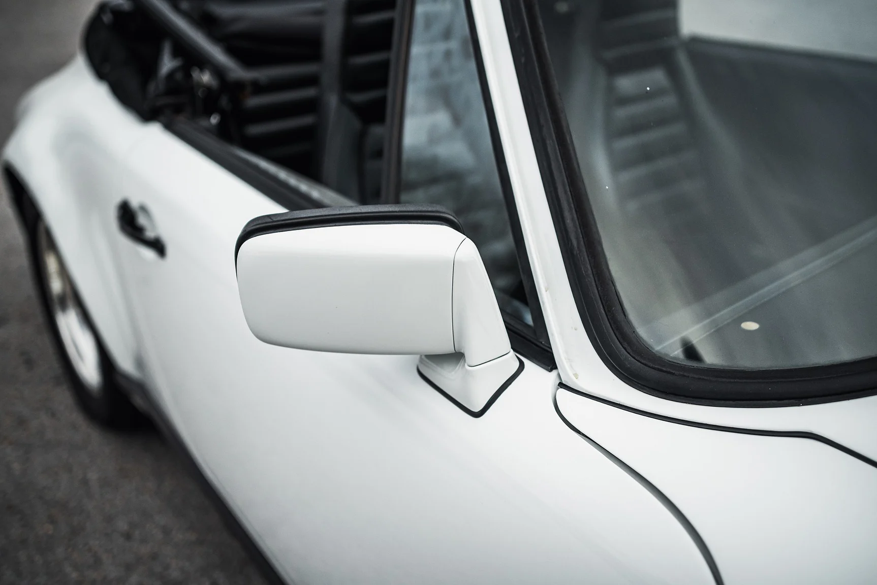 Exteriörbild på 1983 Porsche 911 SC (38)