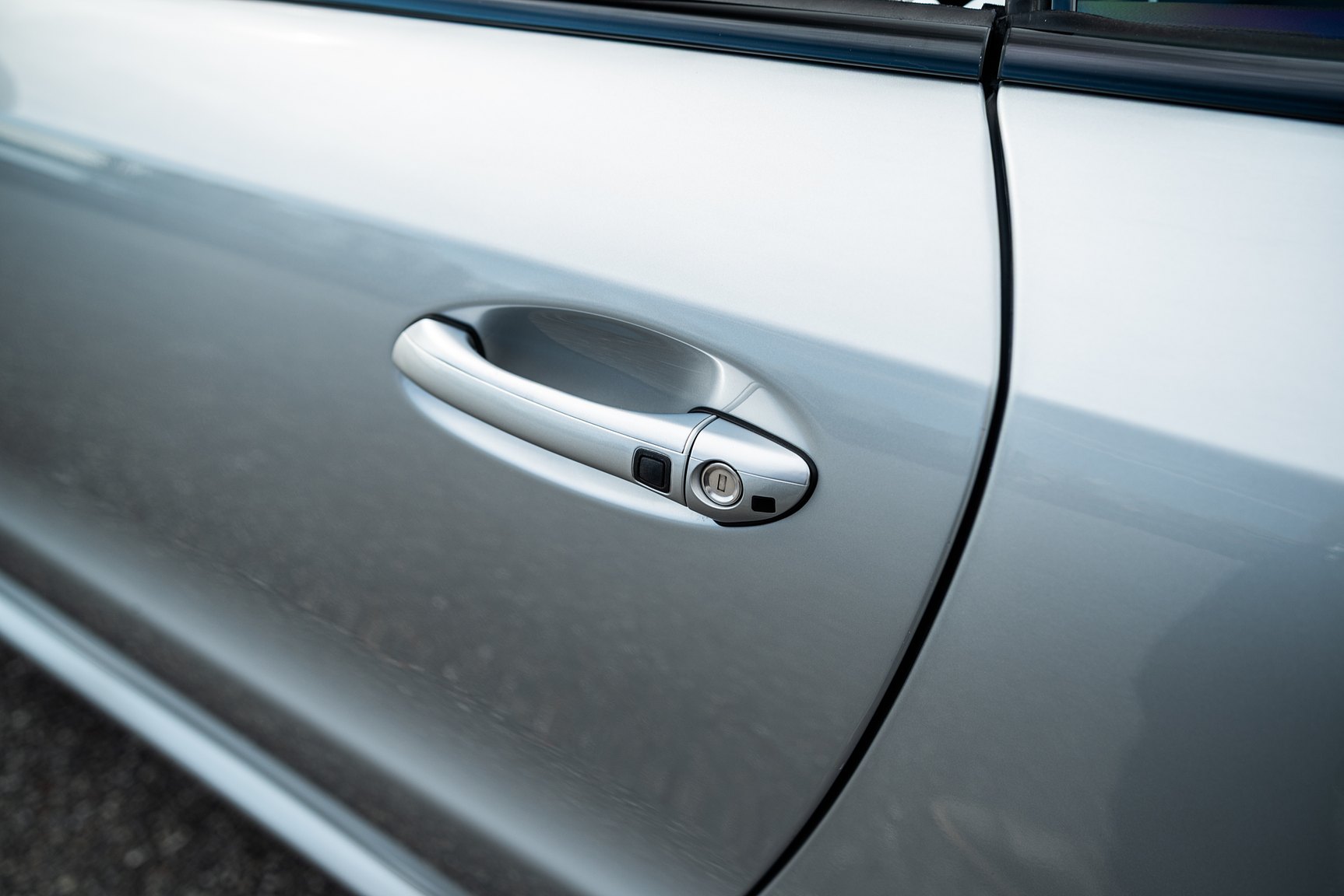 Exterior image of 2002 Mercedes SL 55 AMG