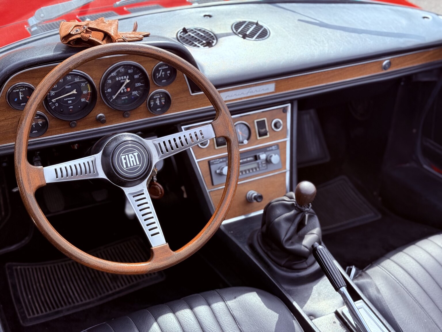 Interior image of 1968 Fiat Dino Spider