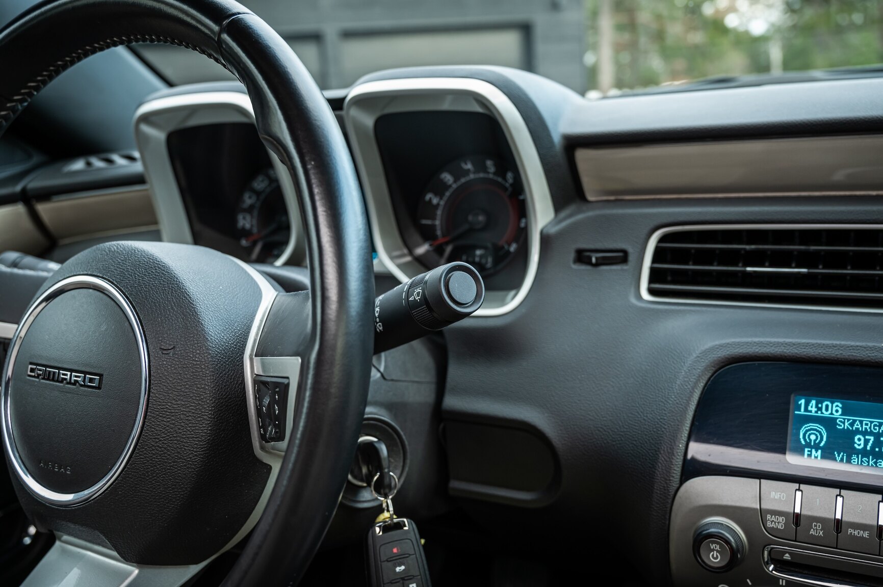 Interiörbild 2010 Chevrolet Camaro SS (14)