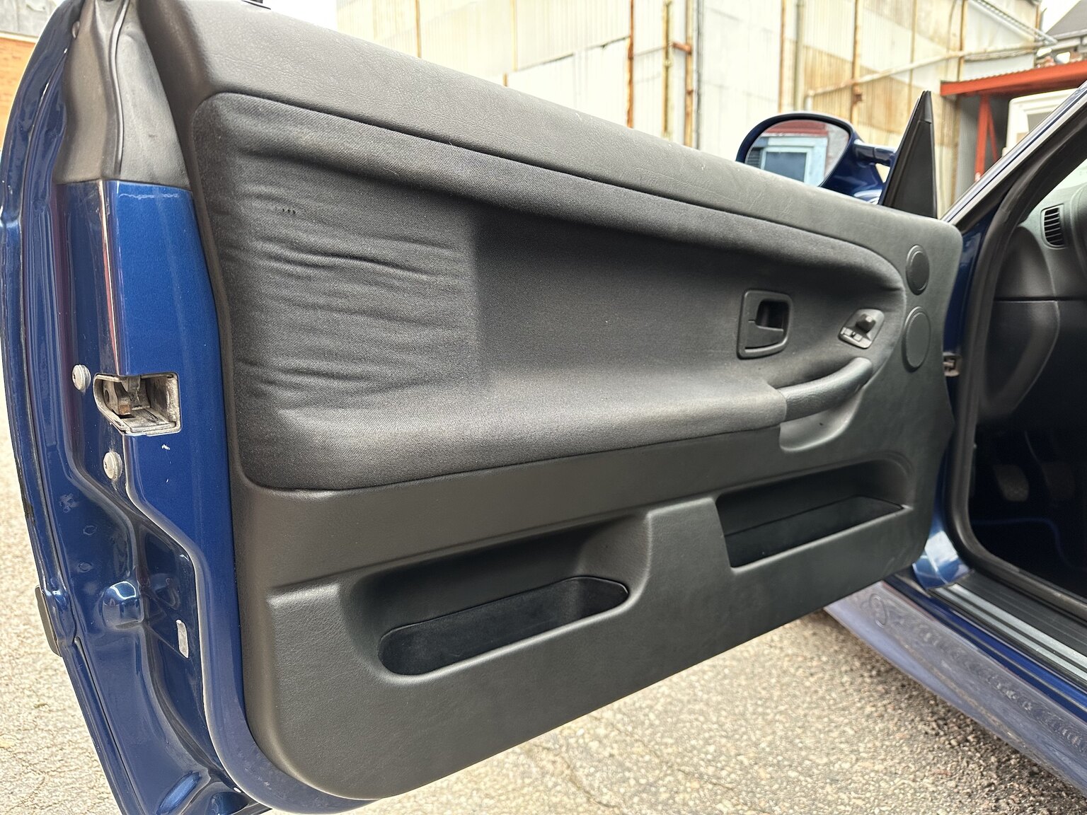 Interiörbild 1996 BMW 328i Coupé E36 M-Sport