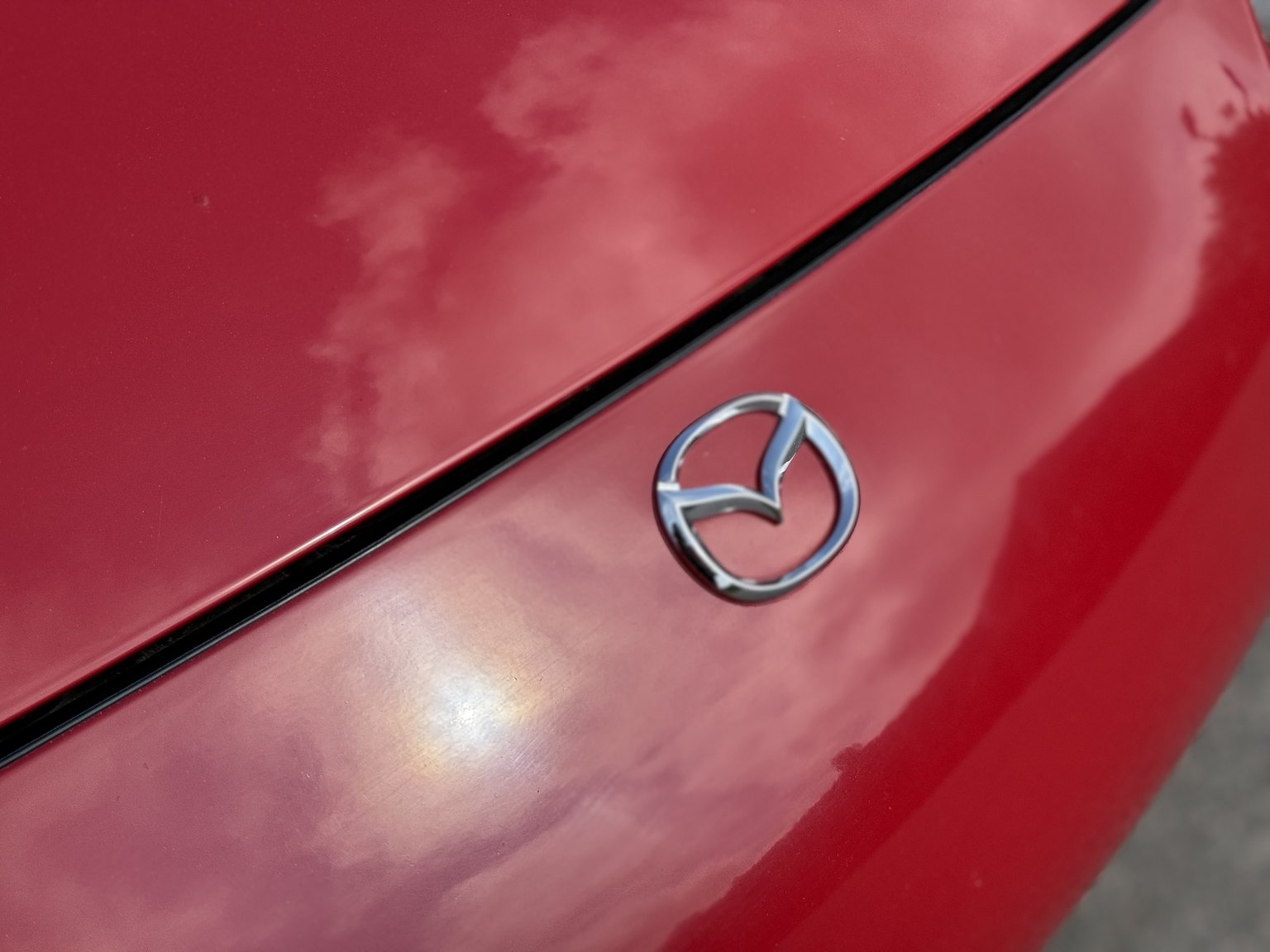 Exterior image of 1999 Mazda MX-5