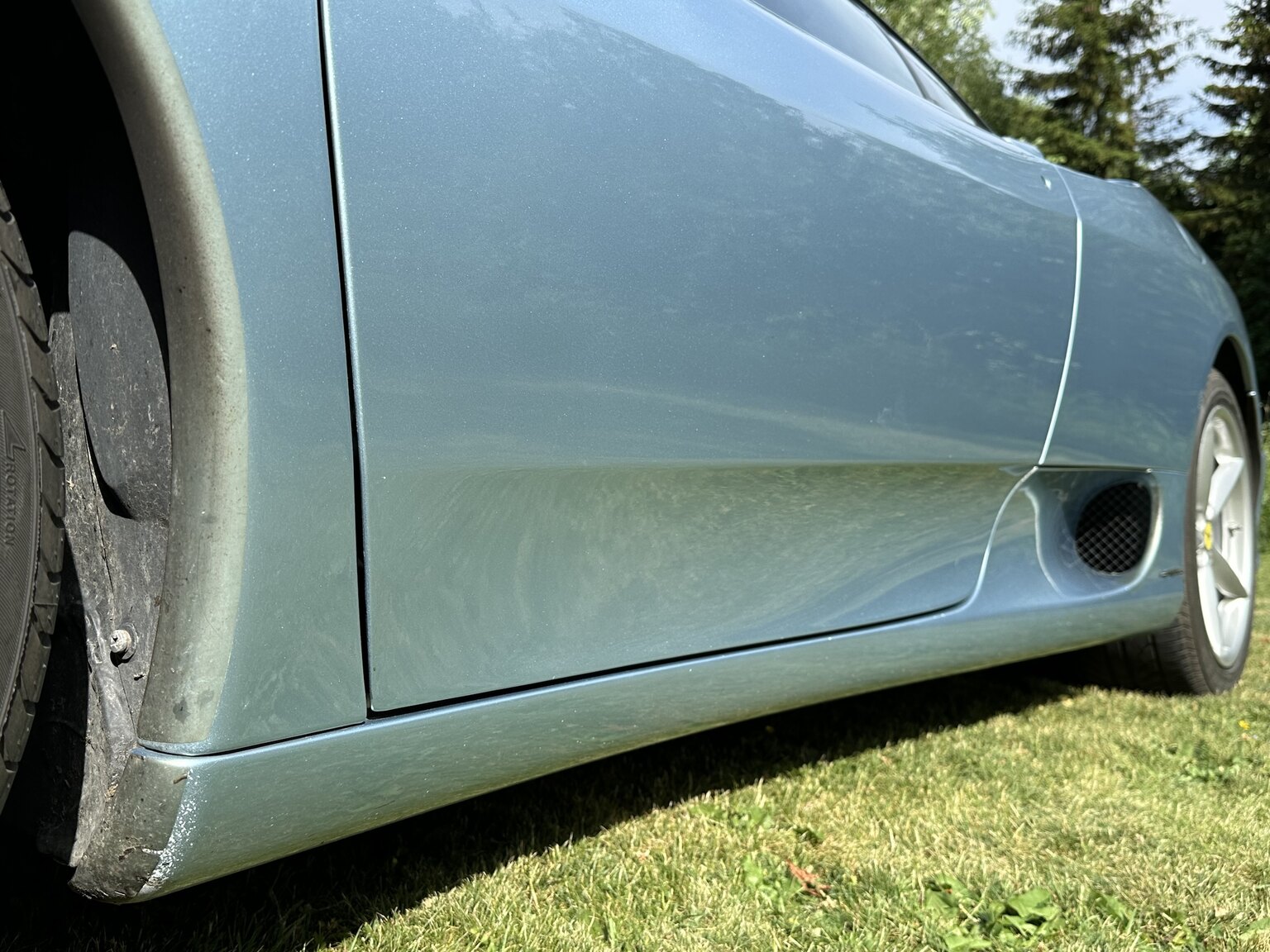 Exterior image of 2001 Ferrari 360 Modena V8 Manual (43)