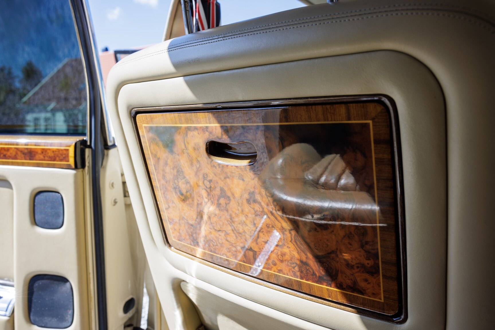 Innenraumfoto von 1991 Rolls Royce Silver Spur LWB
