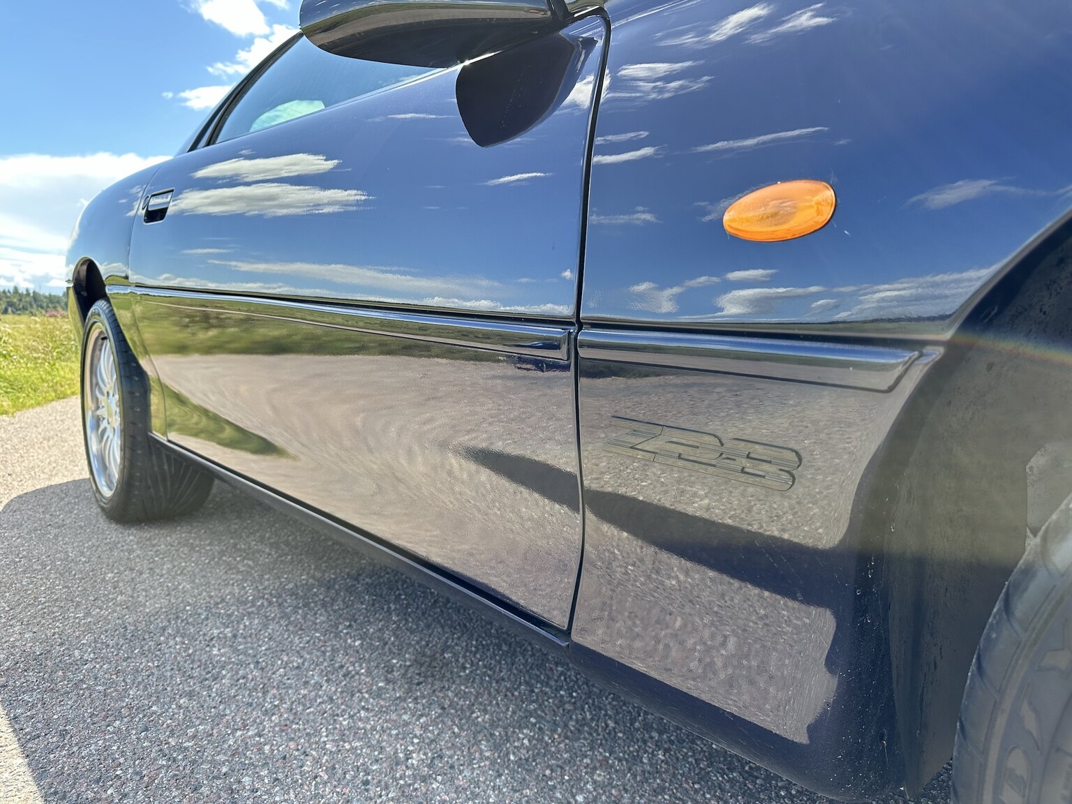 Exteriörbild på 1999 Chevrolet Camaro Z28