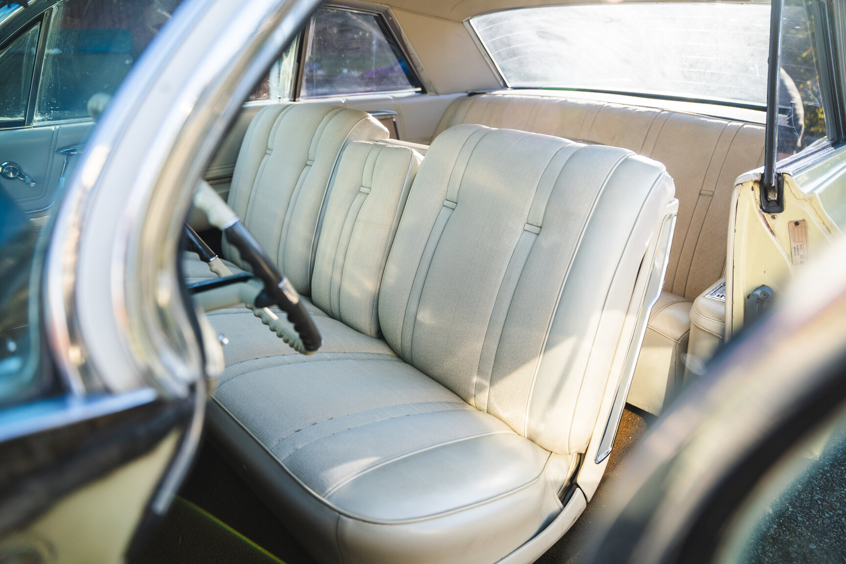Interior image of 1962 Cadillac Coupé De Ville