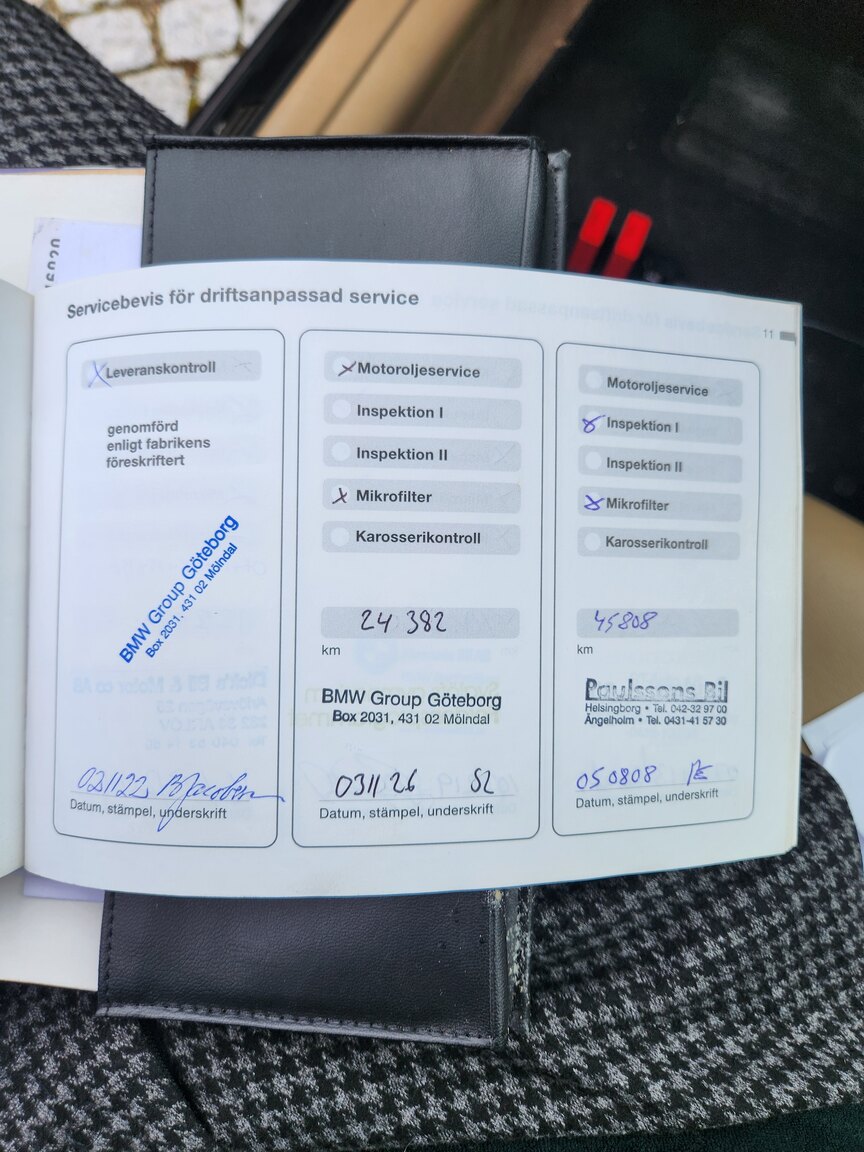 Dokumentation, 2002  BMW 330Ci 