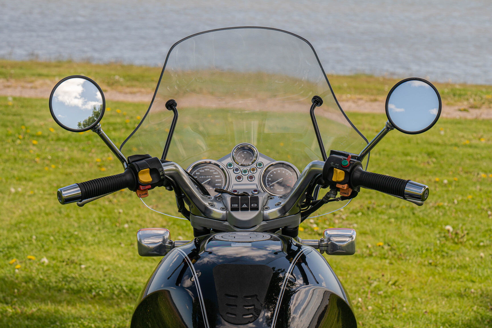 Aussenfoto 1998 BMW R1100R