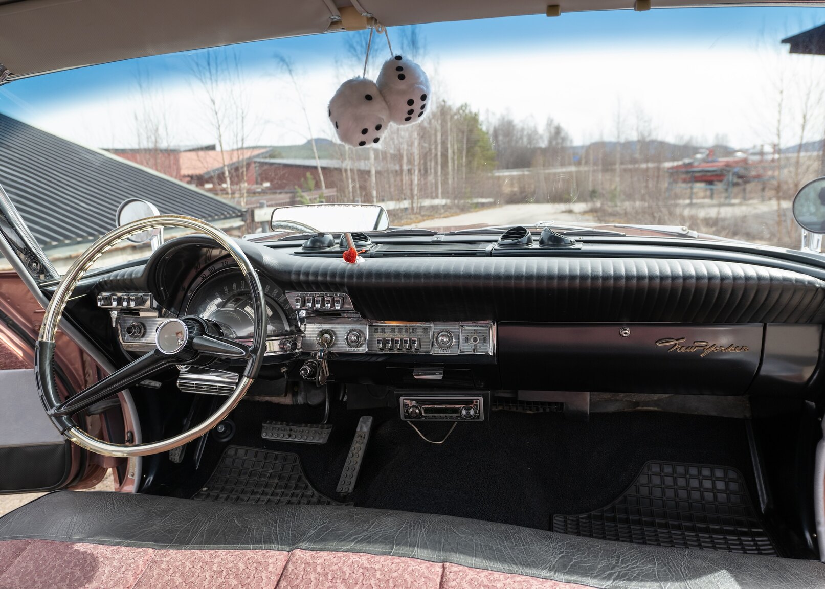 Interiörbild 1961 Chrysler New Yorker Sedan (43)