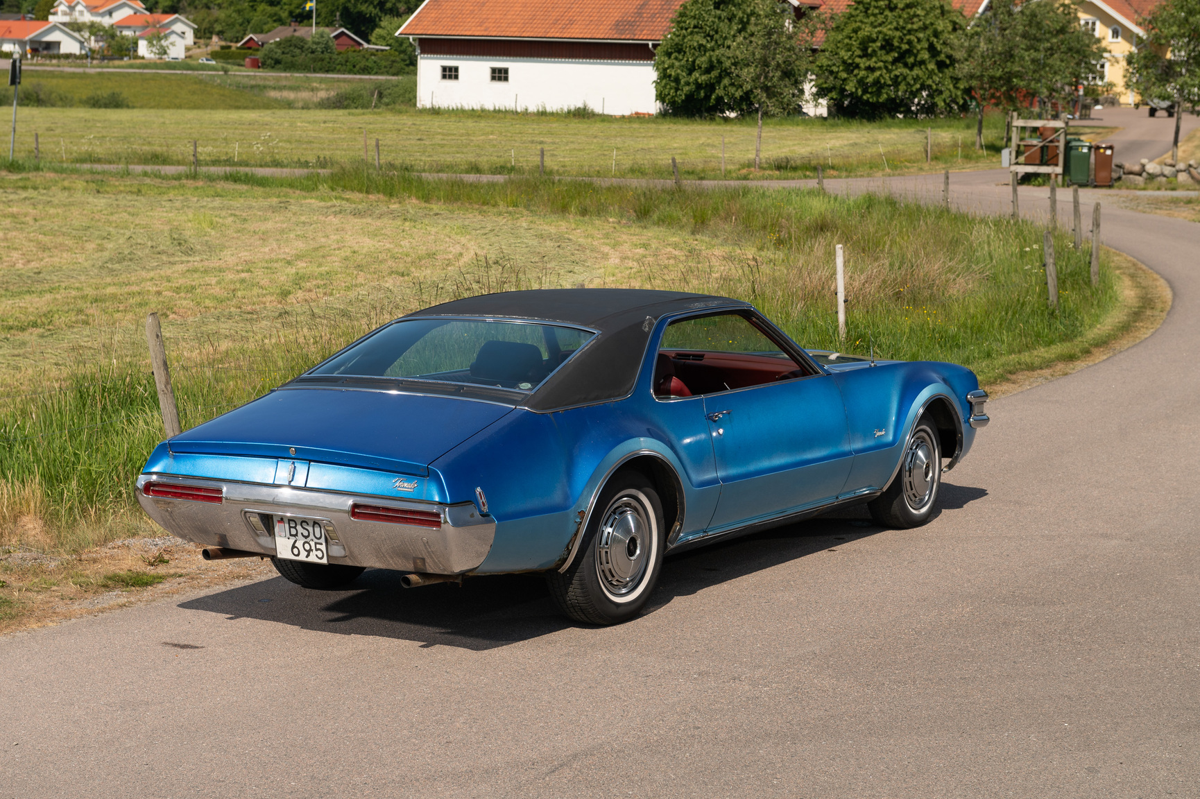 Exteriörbild på 1968 Oldsmobile Toronado (3)