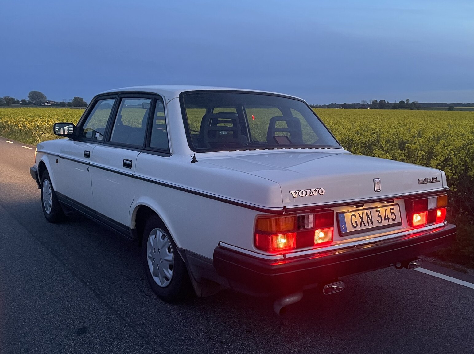 Exteriörbild på 1991 Volvo 240 GL Automat (2)
