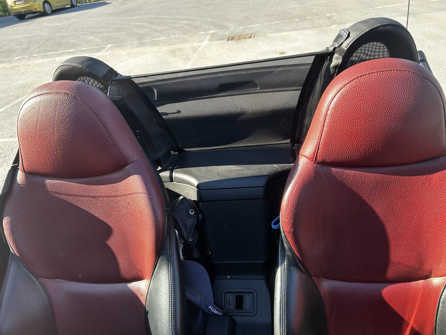 Interior image of 1999 BMW Z3 2.8i (13)