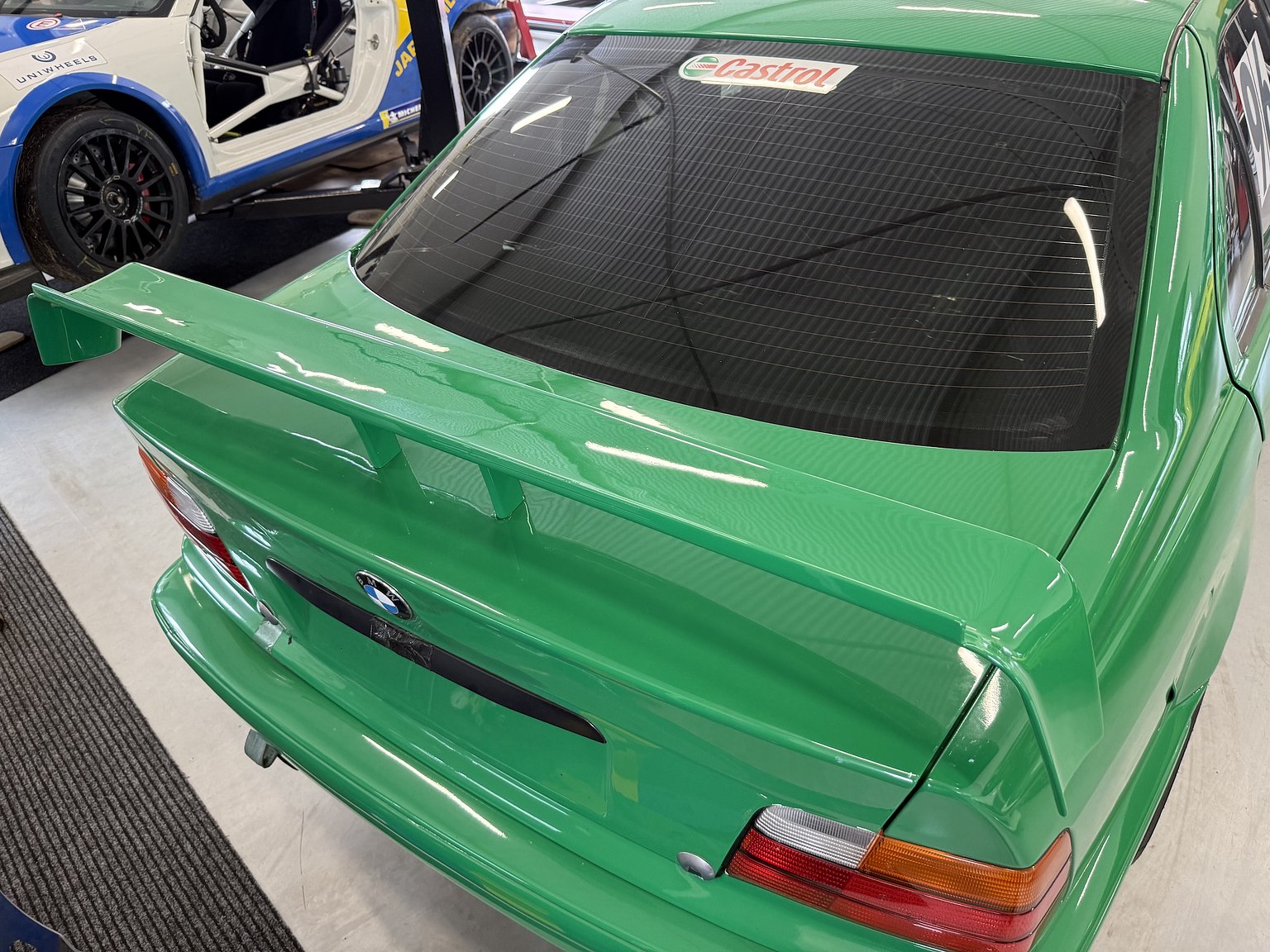 Exterior image of 1993 BMW E36 Super Touring