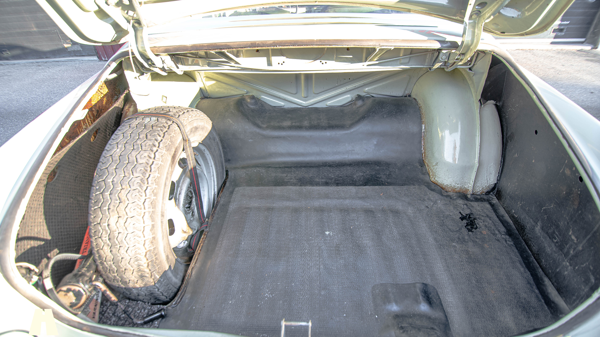 Interior image of 1966 Volvo Amazon Sport