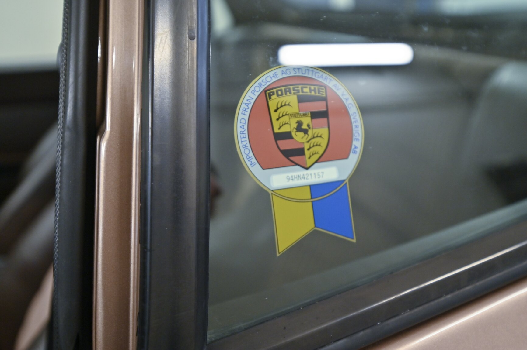 Exterior image of 1987 Porsche 944 Automat