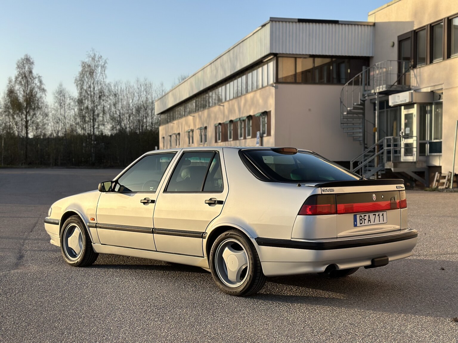 Exterior image of 1996 SAAB 9000 CS Aero 2.3T