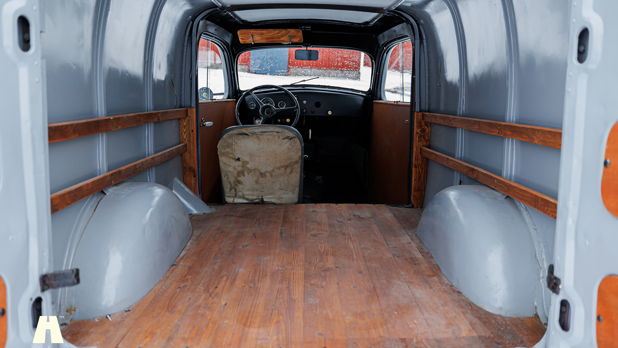 Interior image of 1952 Ford E4930 Van (7)