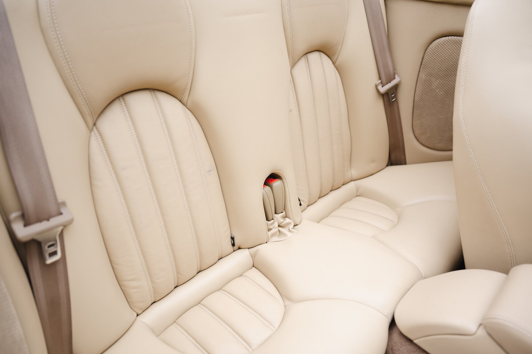 Interiörbild 2003 Jaguar XK8 Cabriolet