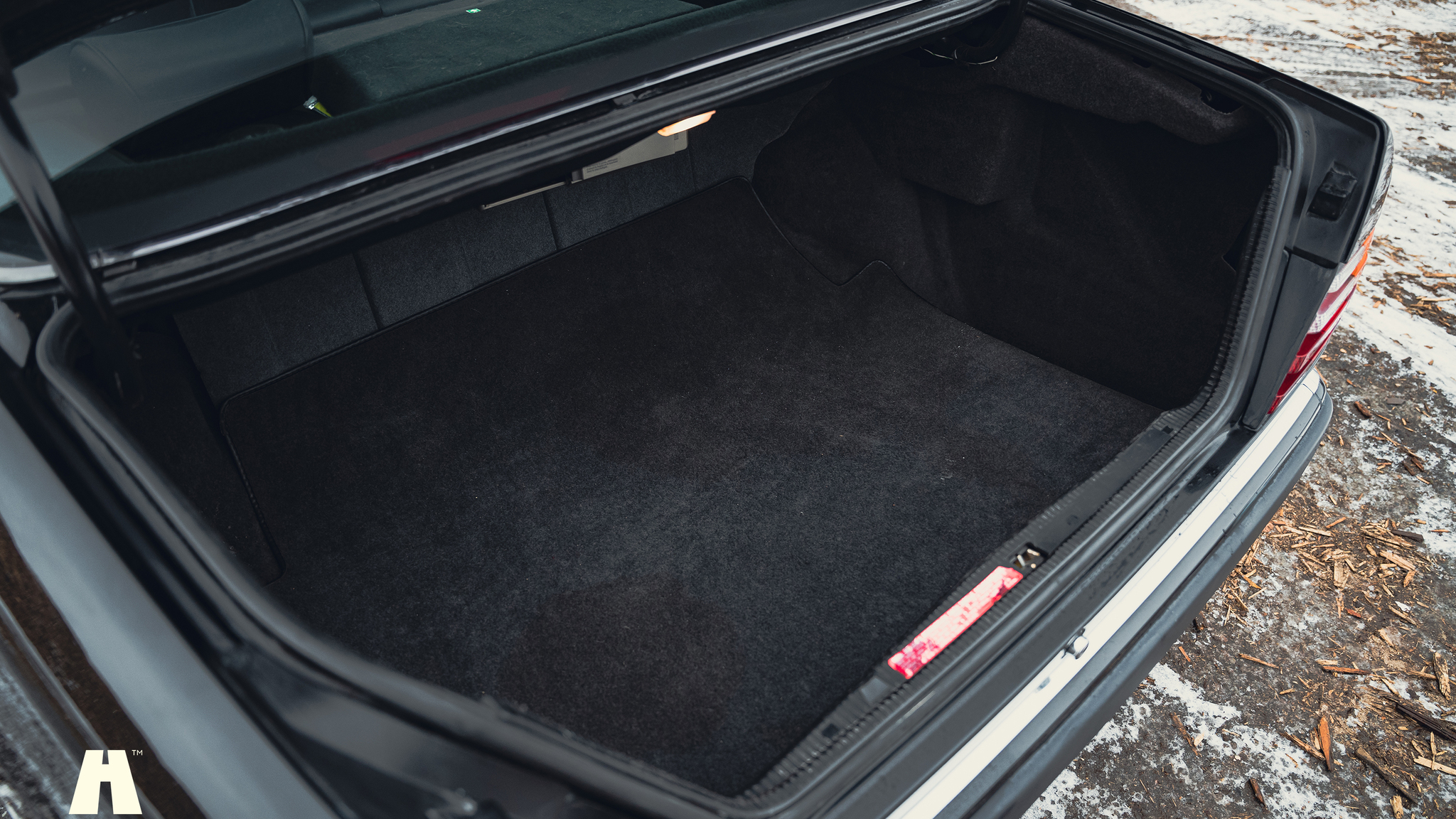 Interior image of 1990 Mercedes 300 CE-24