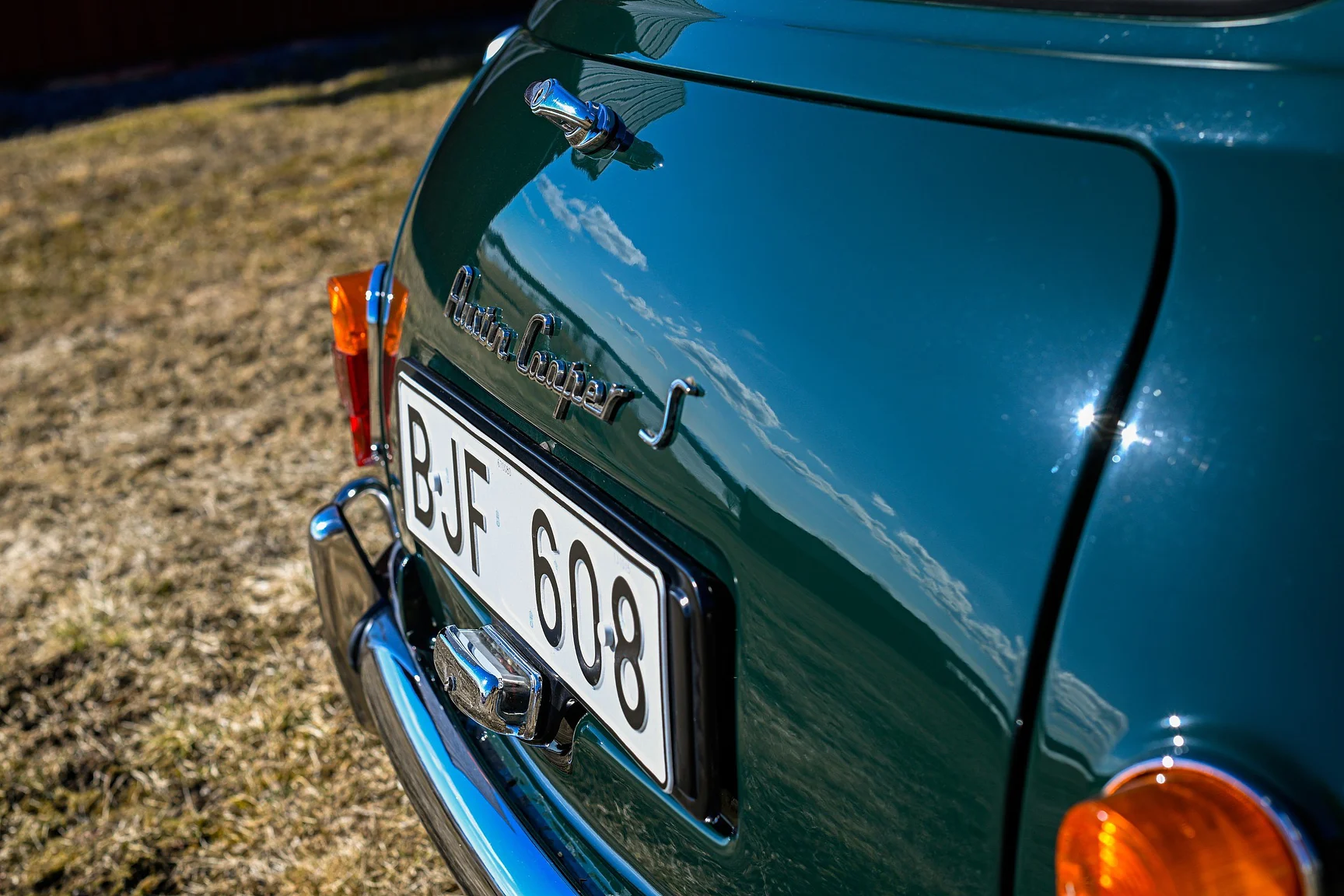 Exterior image of 1965 BMC Cooper S 1290 (22)