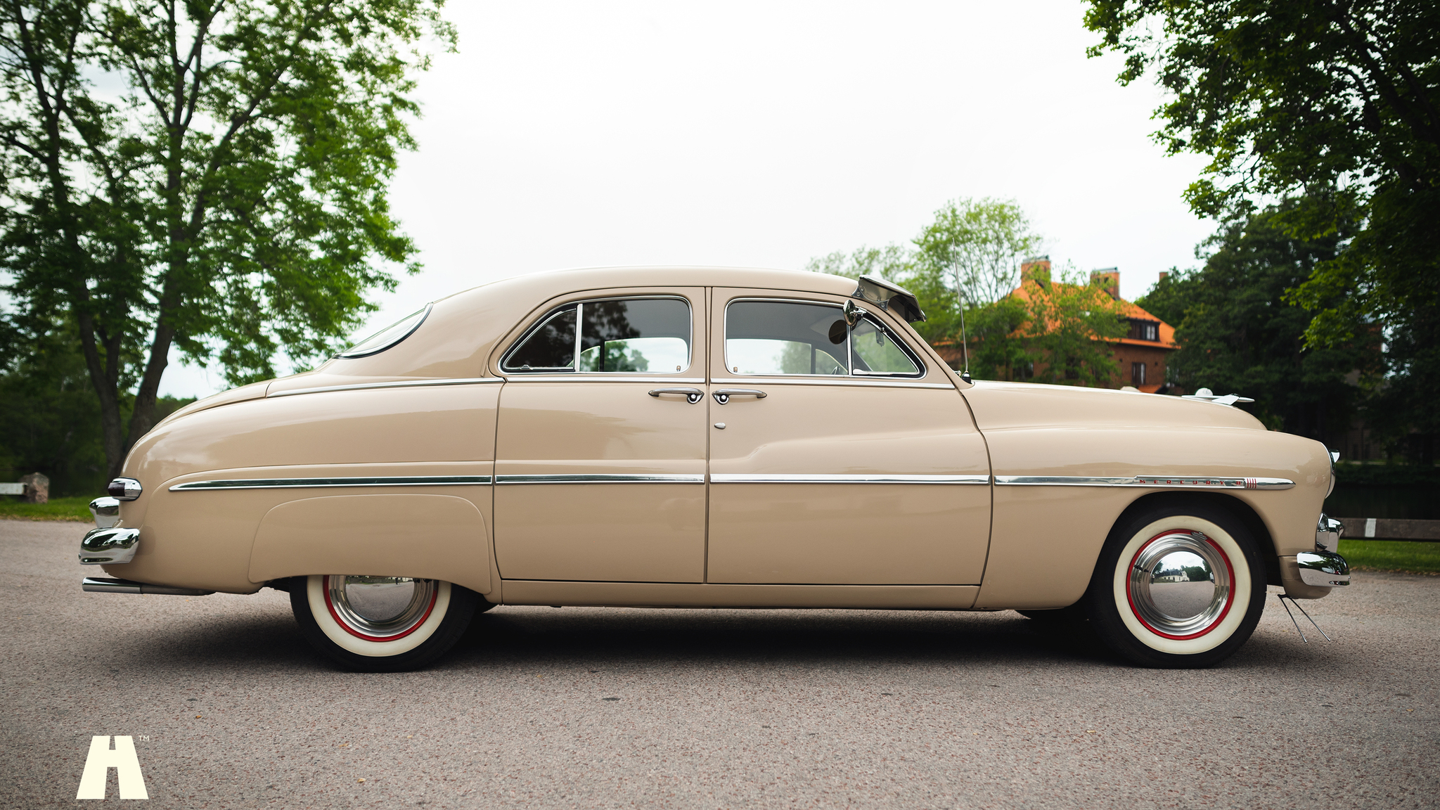 Exterior image of 1950 Mercury Eight Sport Sedan