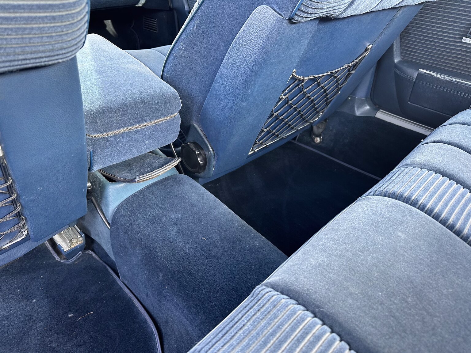 Interiörbild 1975 Mercedes-Benz 450 SEL 6.9 Bepansrad 