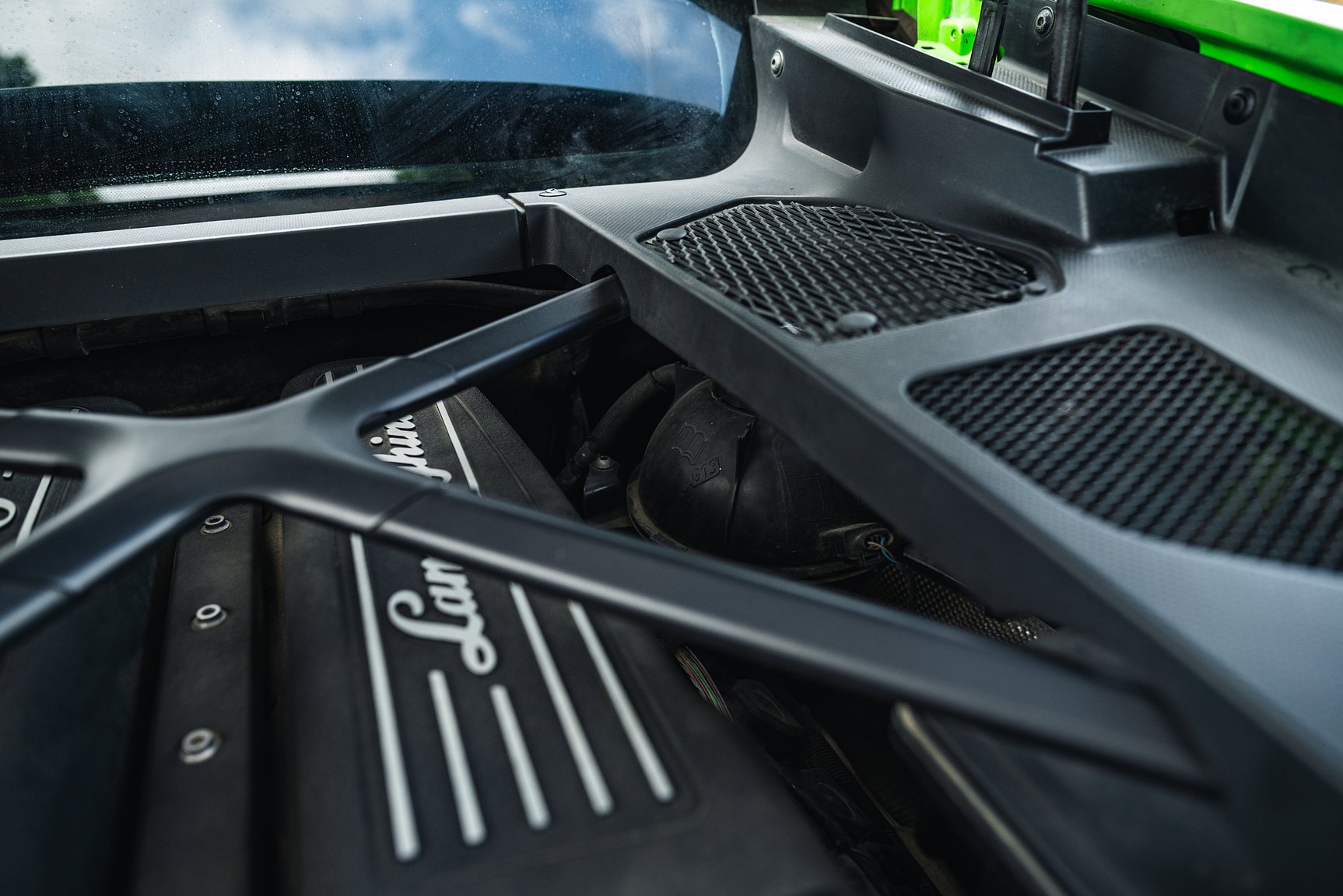 Image of 2016 Lamborghini Huracan LP-610-4 mechanics