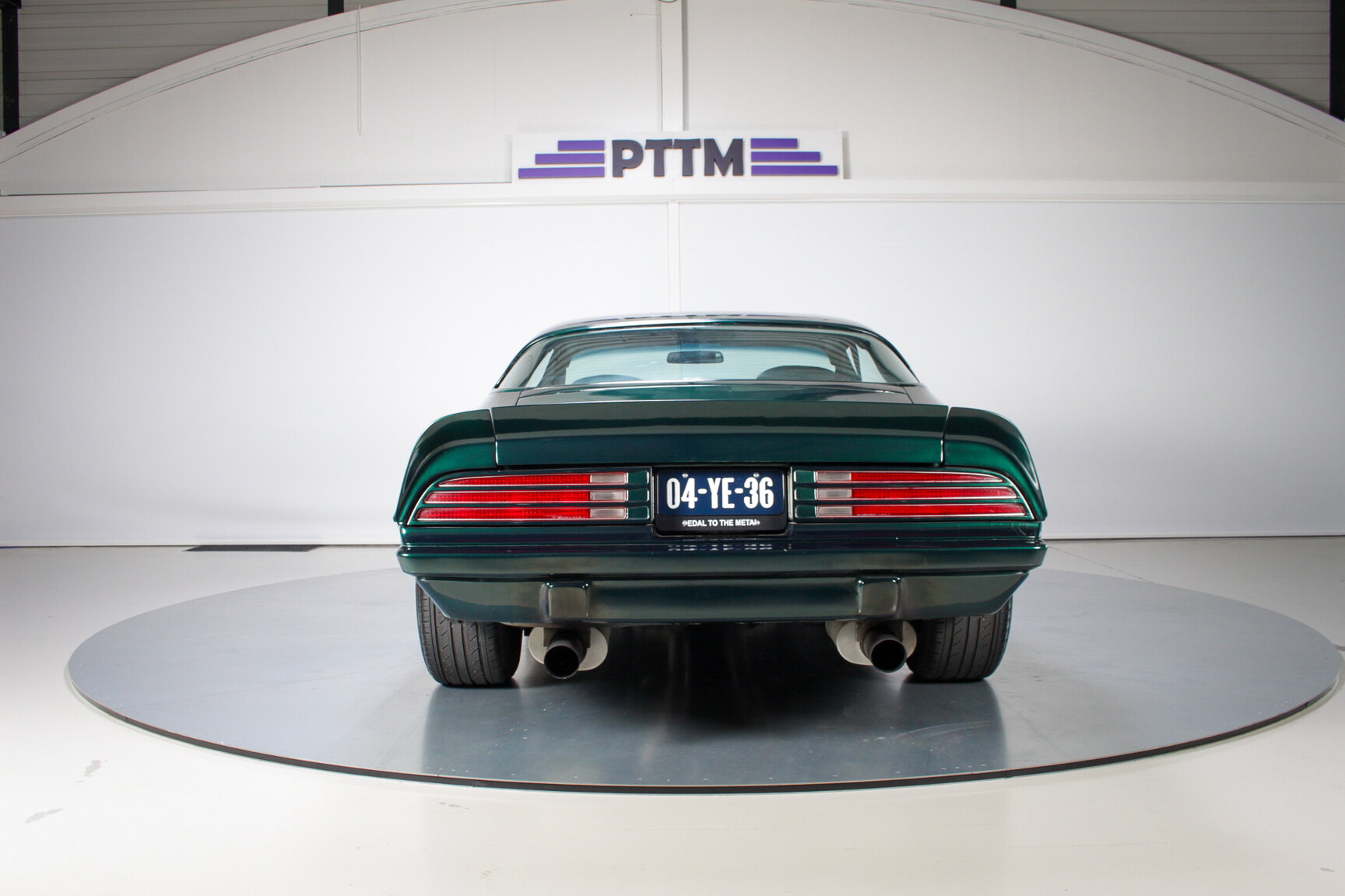 Exterior image of 1975 Pontiac Firebird Formula