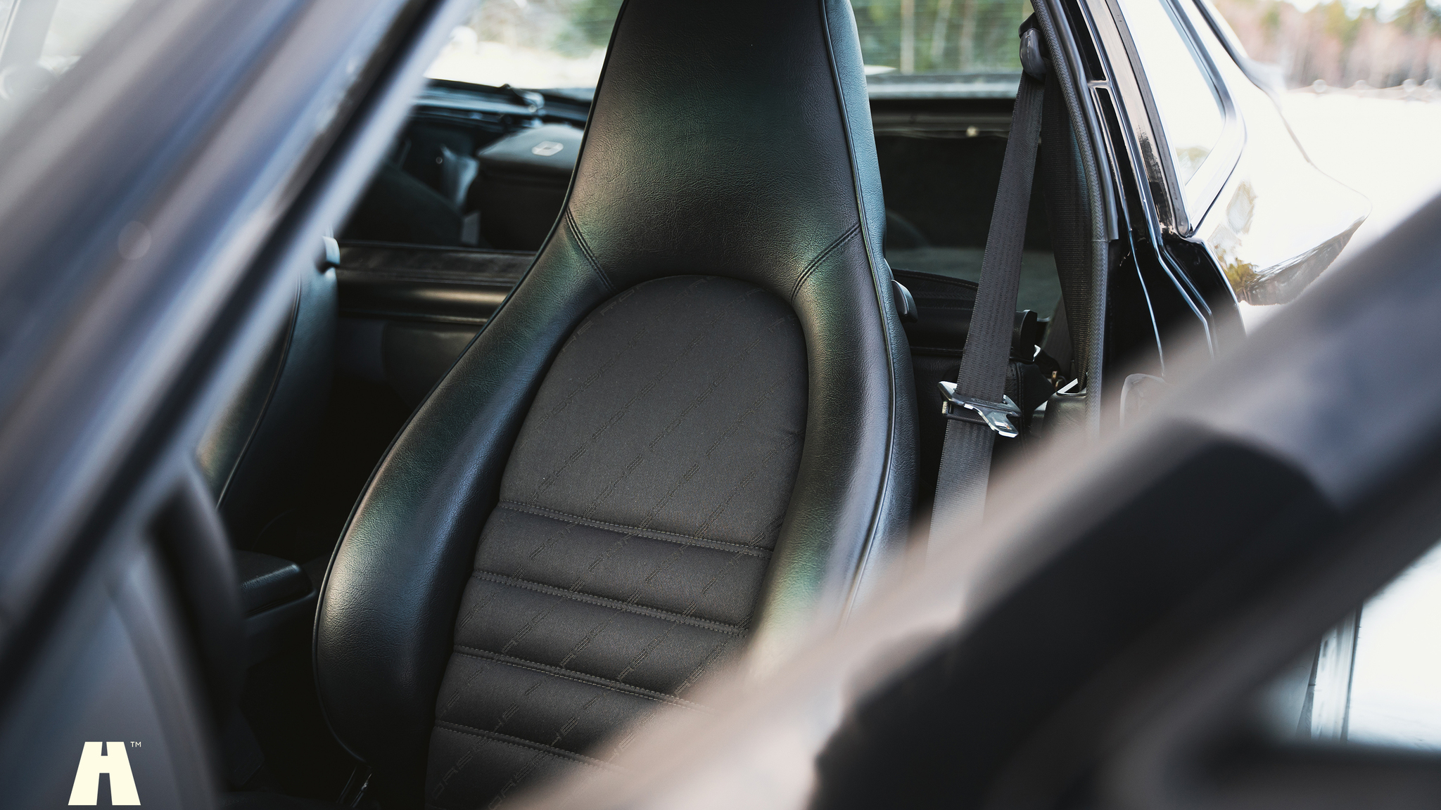 Innenraumfoto von 1990 Porsche 944 S2 (10)