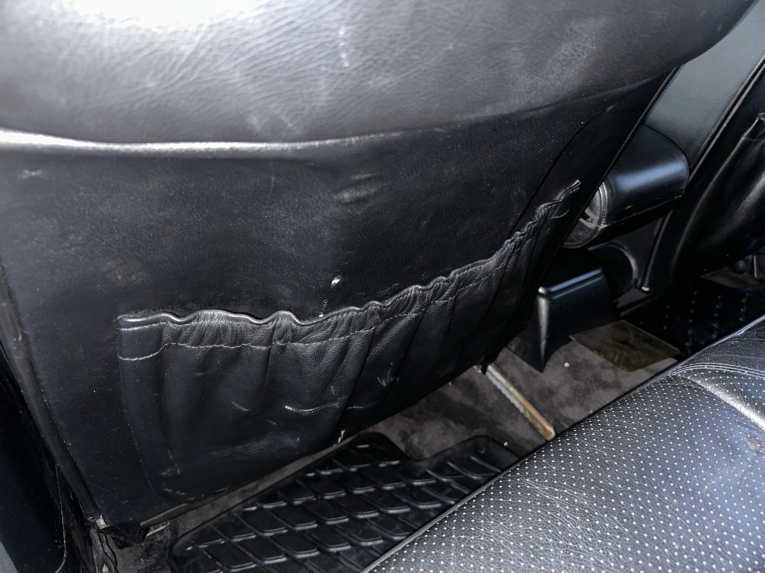 Interior image of 1996 MERCEDES-BENZ E 320 T