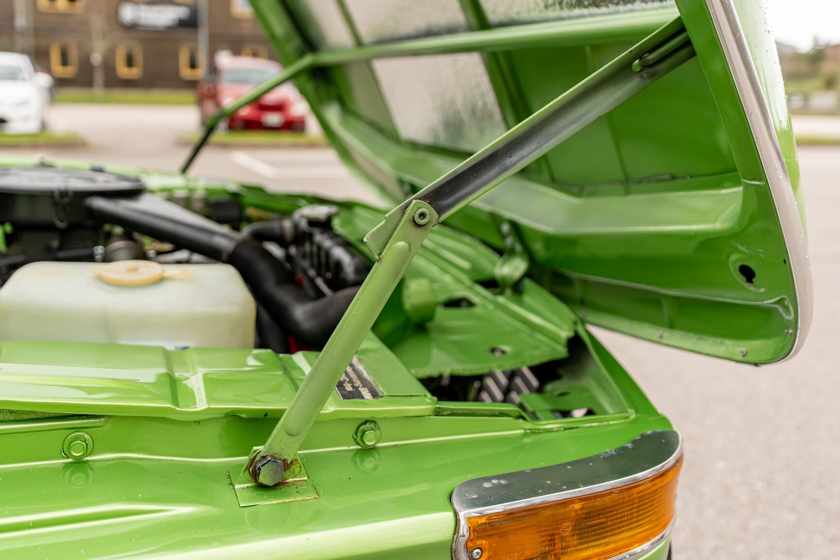 Image of 1975 BMW 2002 mechanics