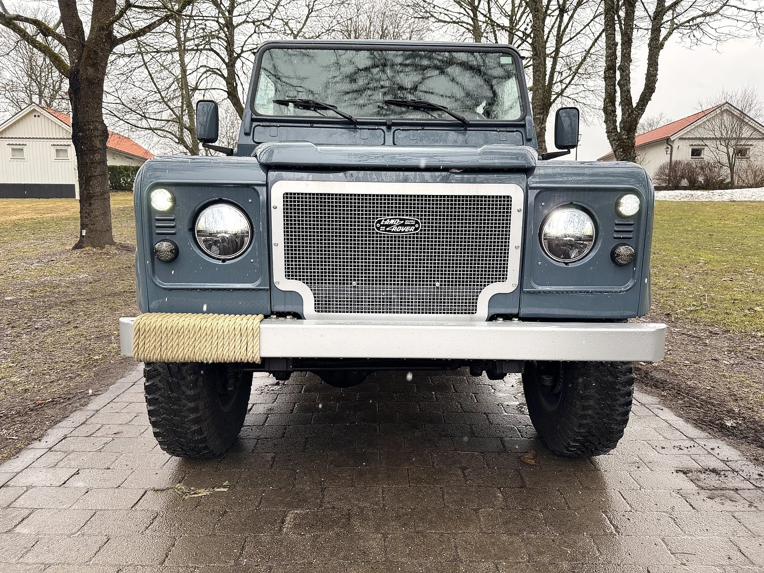 Aussenfoto 2000 Land Rover Defender 110 C (49)