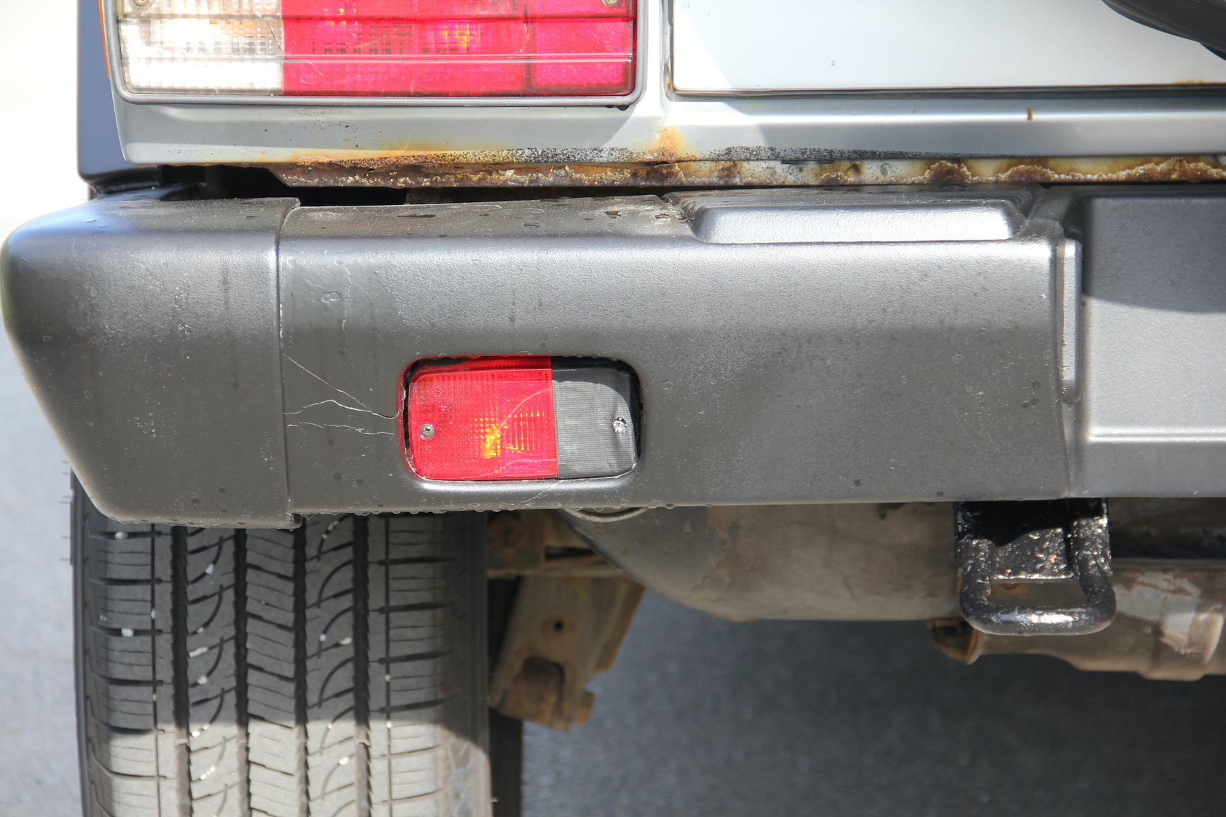 Exterior image of 2002 Mercedes-Benz G 500 (59)