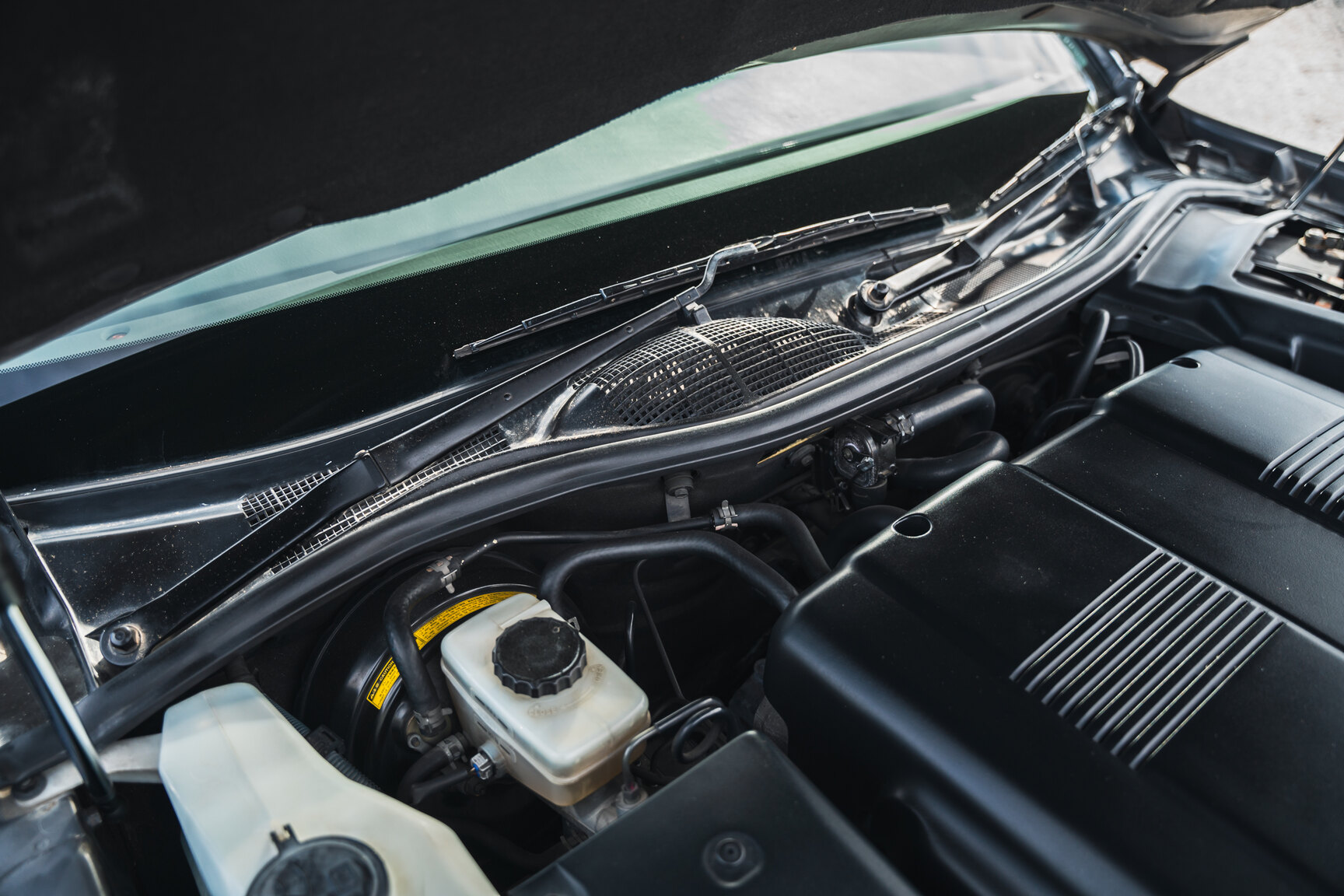 Image of 2000 Toyota Century mechanics