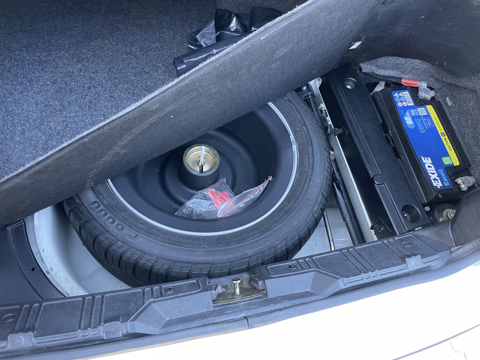 Interior image of 1995 BMW 328 iA Convertible