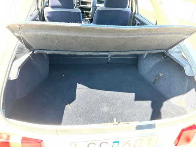Interior image of 1983 Ford Sierra