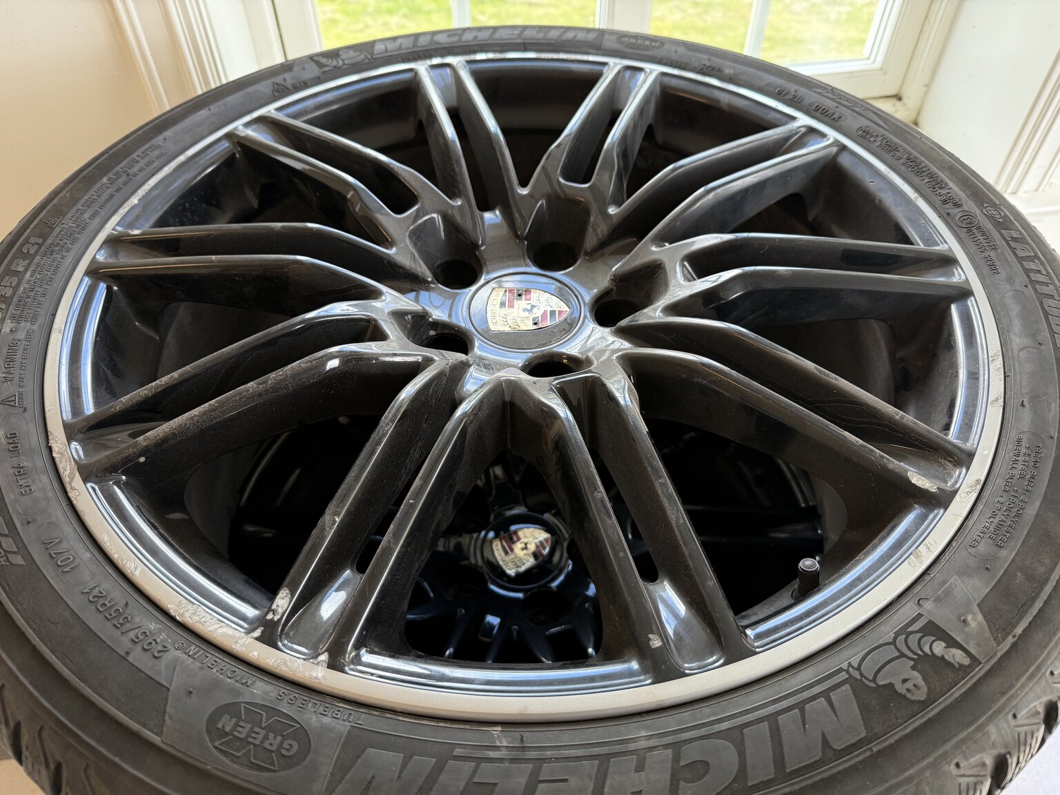 2013 Porsche Cayenne GTS, Övrigt