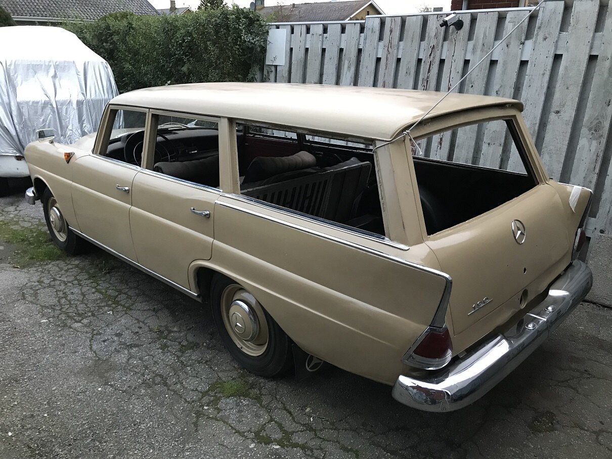 Exterior image of 1965 Mercedes Benz 190 DC Safari