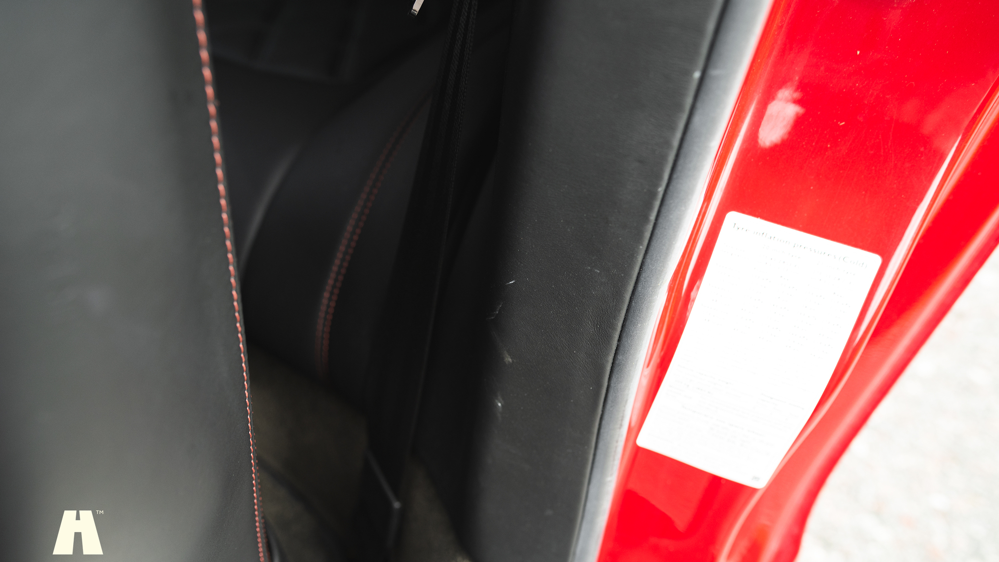 Innenraumfoto von 2013 Bentley Continental GT V8 (56)