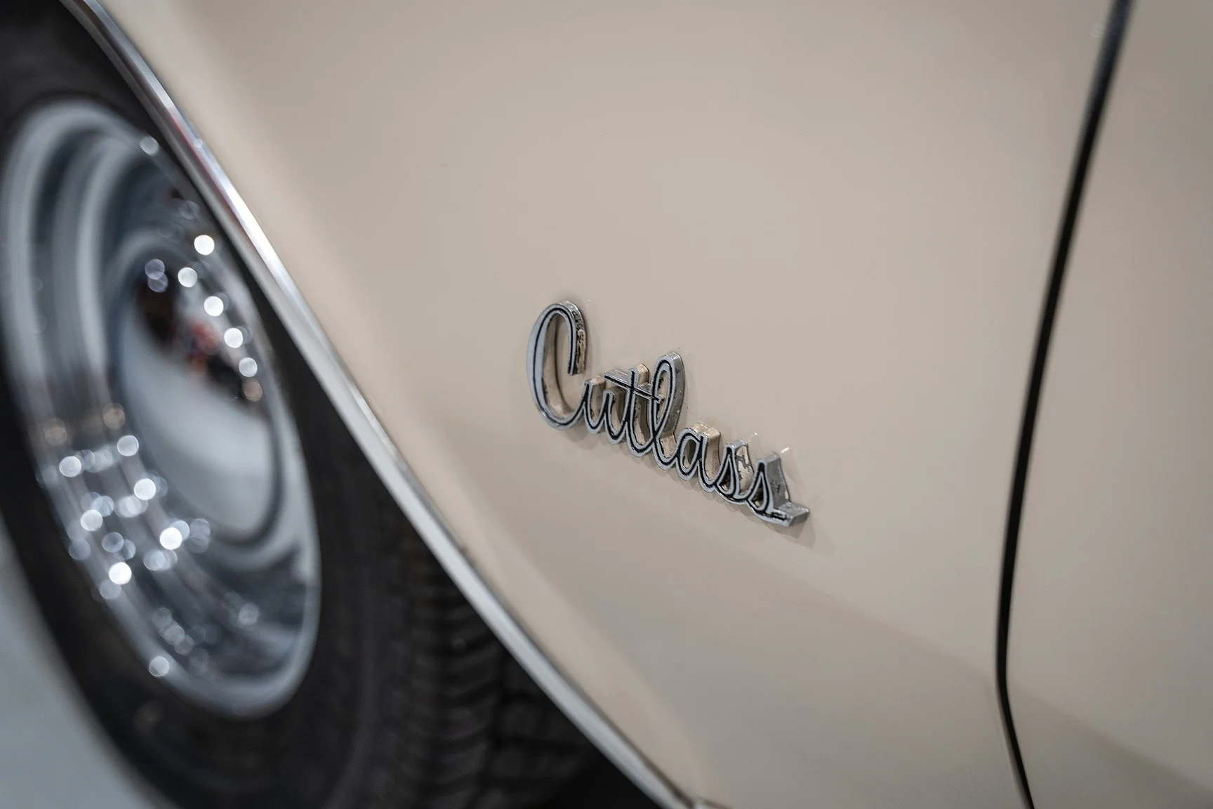 Aussenfoto 1964 Oldsmobile Cutlass Convertible (5)