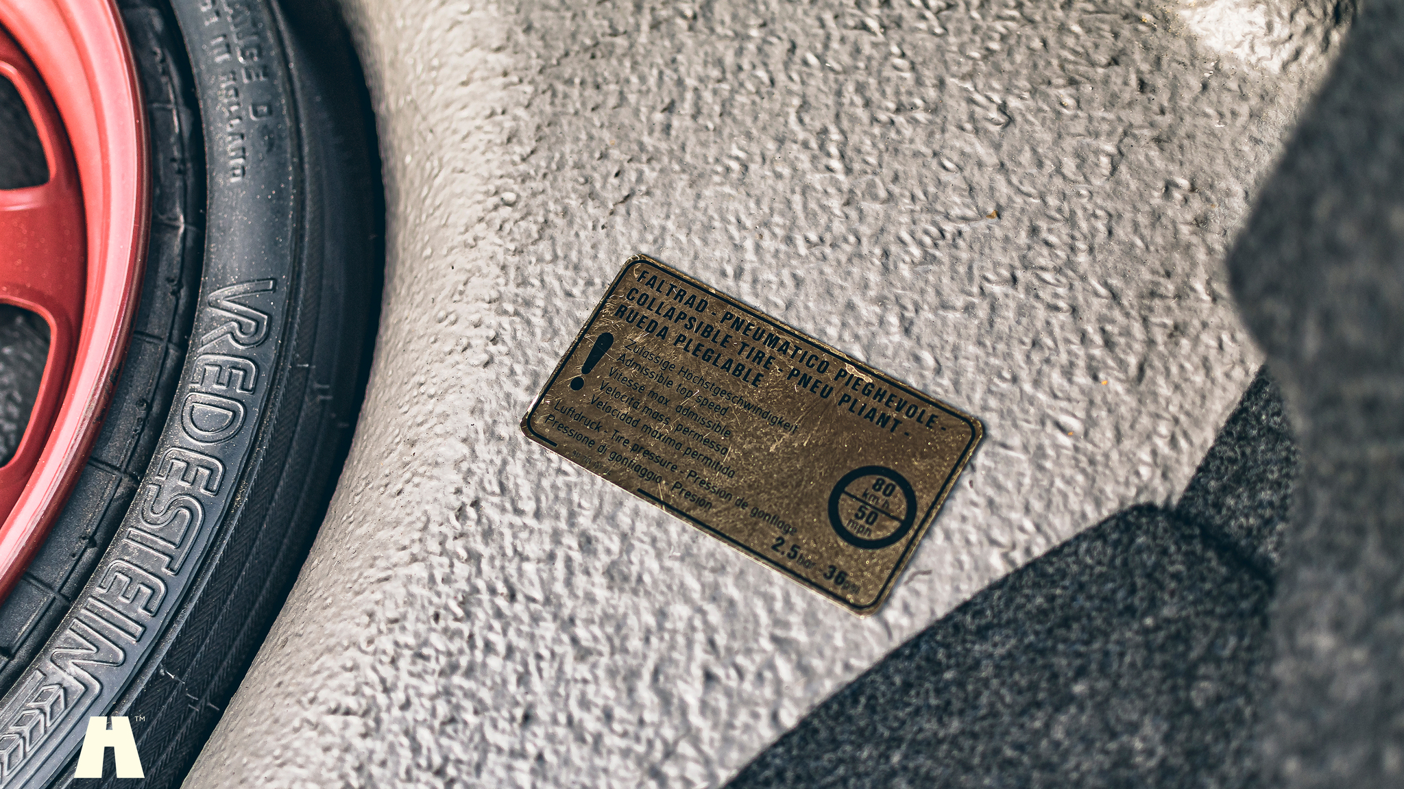 Innenraumfoto von 1989 Porsche 911 Carrera 3.2 Targa (53)