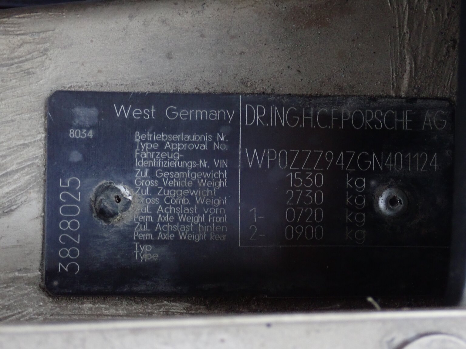Image of 1986 Porsche 944 Coupé mechanics
