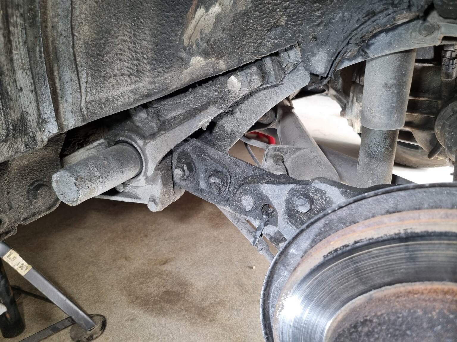 Image of 1985 Porsche 944 "NO RESERVE AUCTION" mechanics