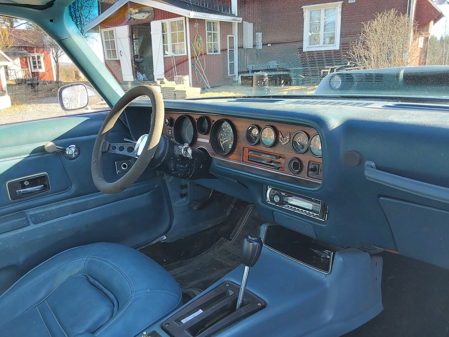Interior image of 1975 Pontiac Firebird Esprit 