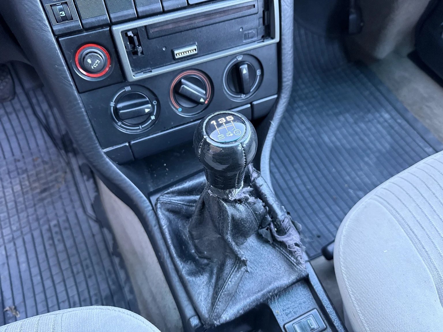 Interiörbild 1990 Audi 100 Avant (9)