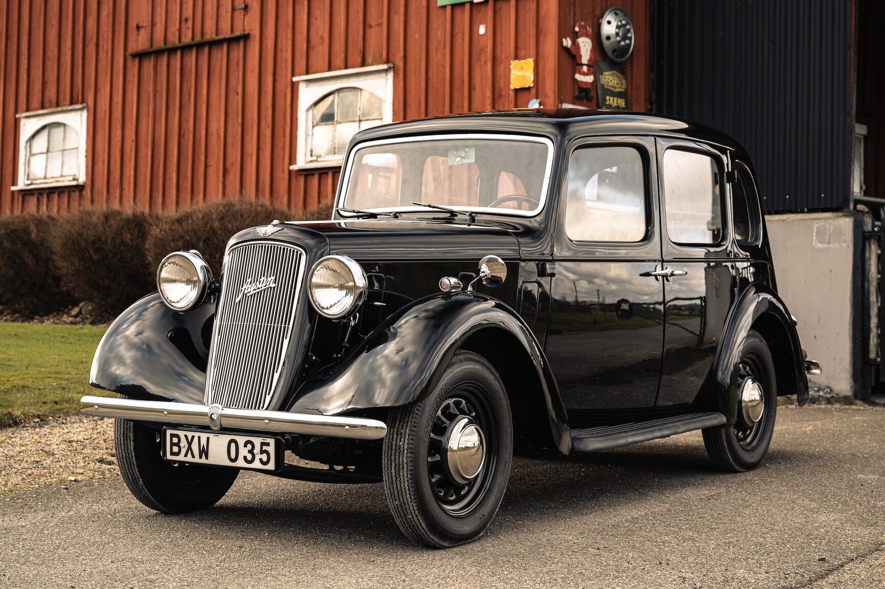 Exterior image of 1937 Austin Ten-Four 10-4