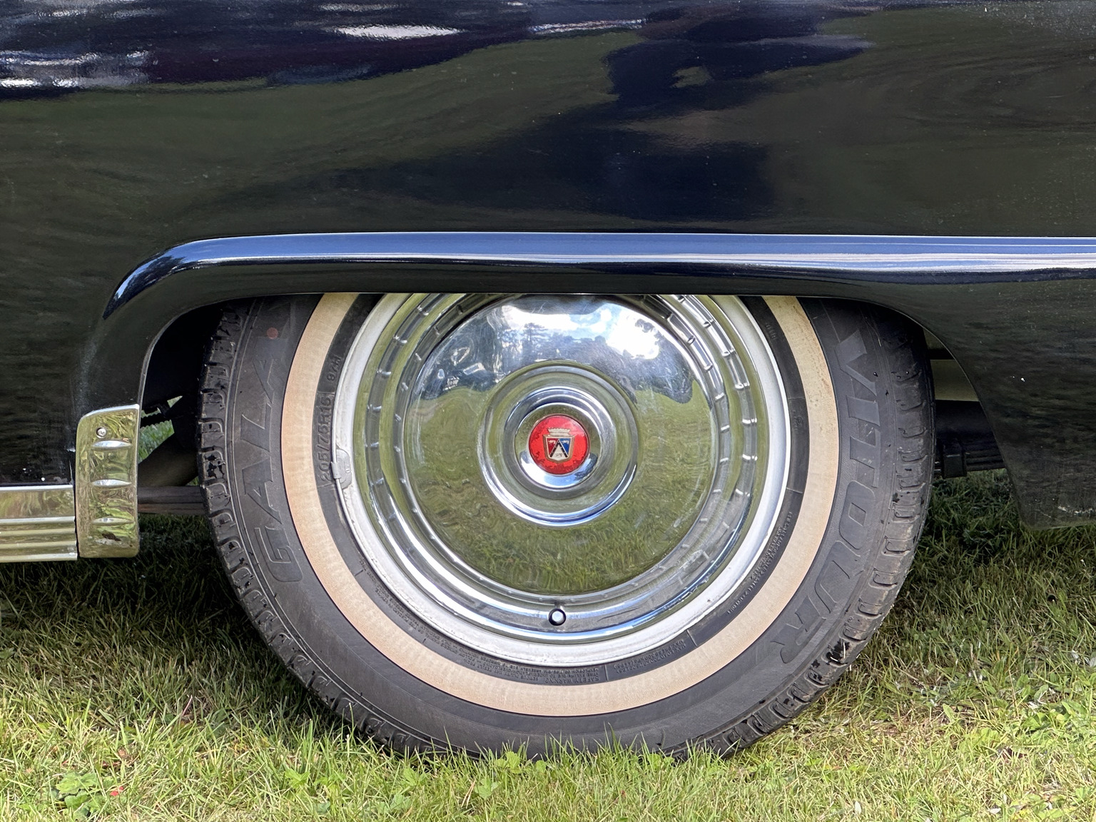 Exteriörbild på 1955 Ford Fairlane Crown Victoria