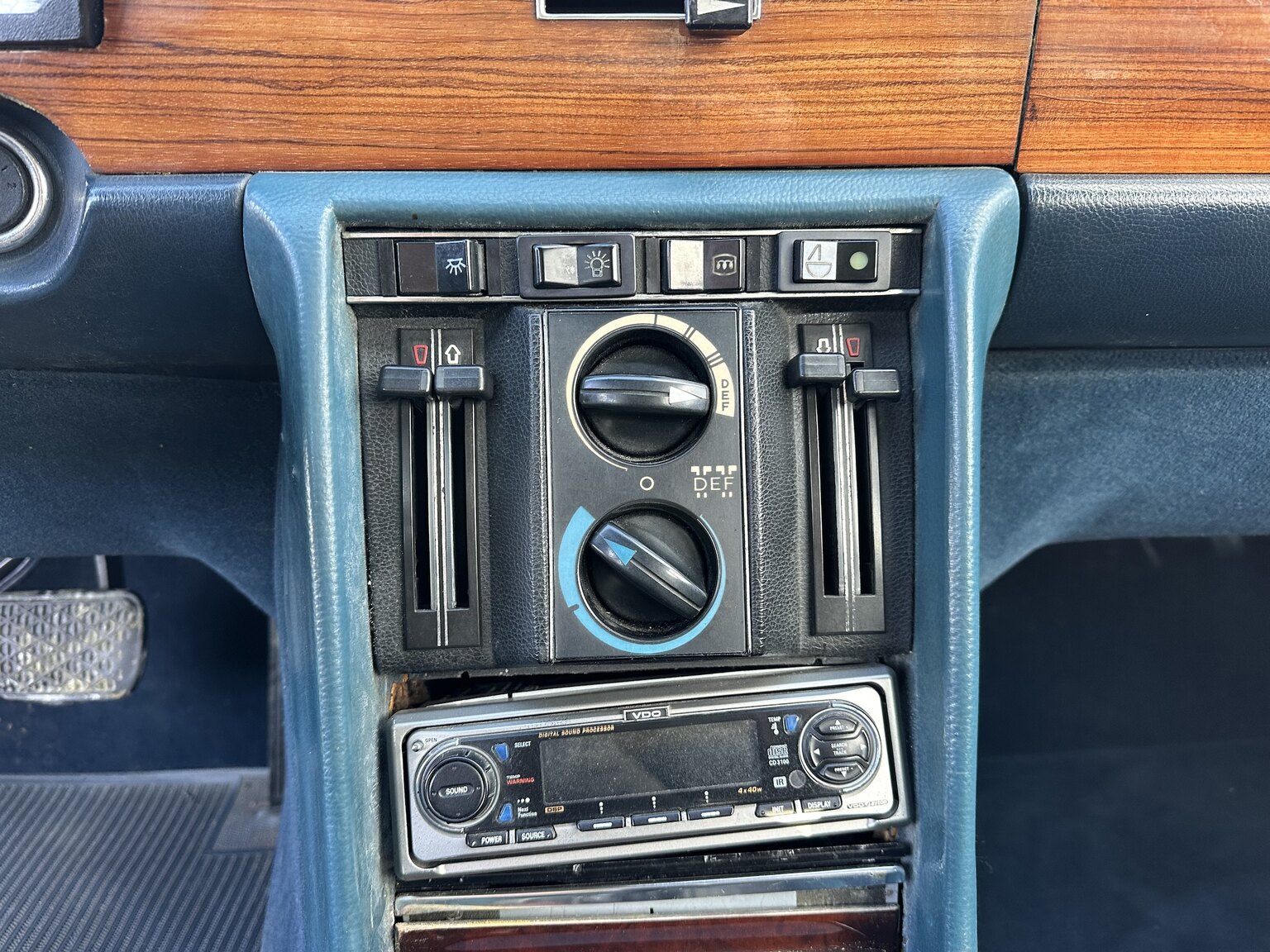 Interiörbild 1975 Mercedes-Benz 450 SEL 6.9 Bepansrad 