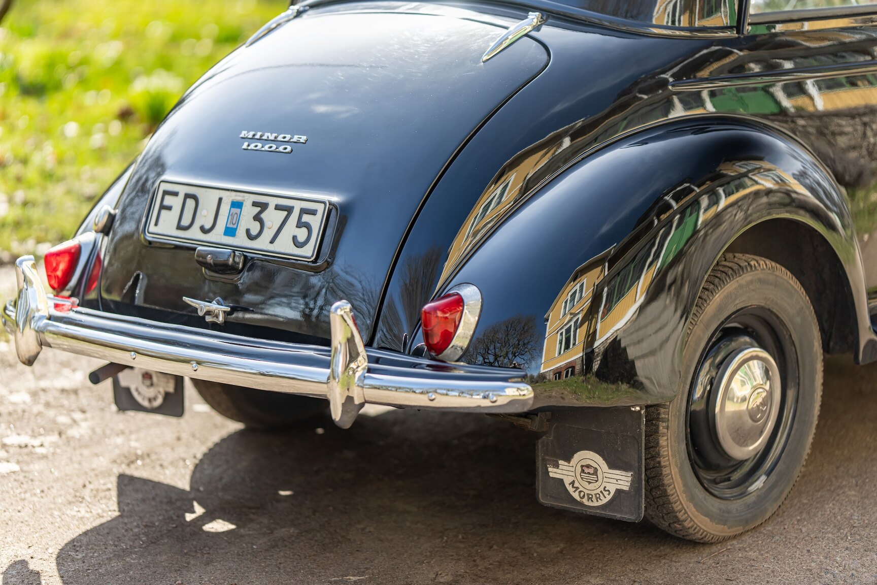 Exterior image of 1958 Morris Minor 1000 2-door (13)