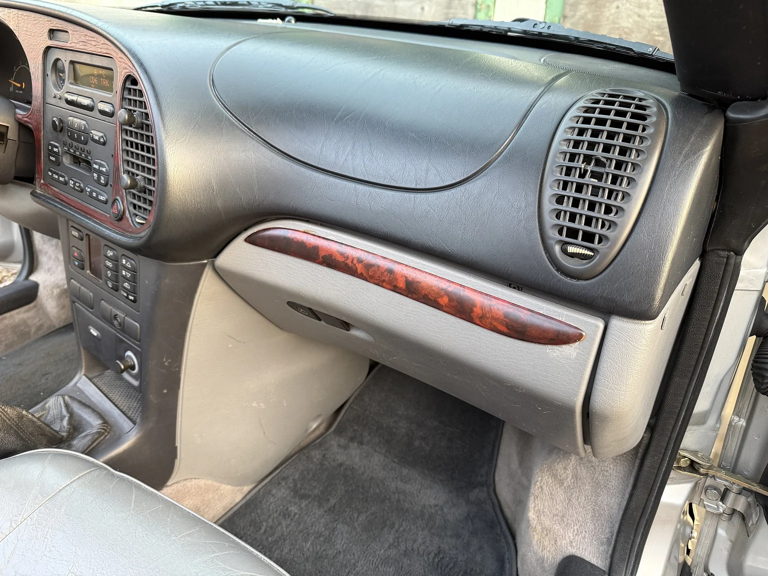 Innenraumfoto von 1996 SAAB 900 Turbo Convertible (11)
